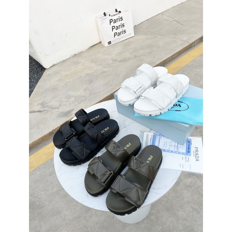Pra*a slippers